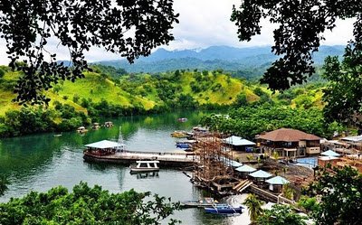 √ Pantai Batu Nona Kupang: Pantai Eksotis dengan Panorama Laut Lepas, Review & Info Lengkap