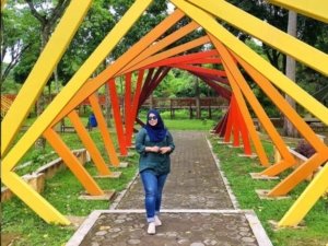 √ Taman Ngarai Maaram: Taman Kota dengan Panorama Bukittinggi yang Memukau, Review & Info Lengkap