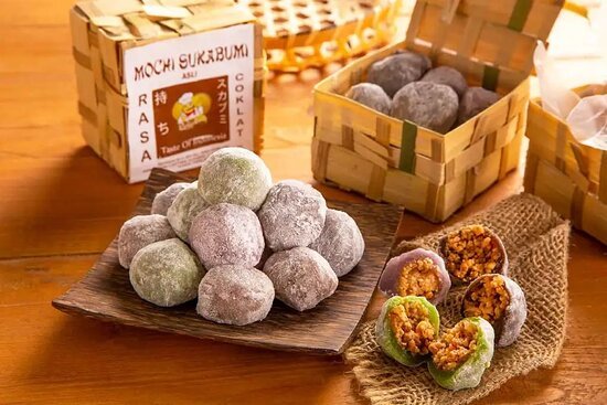 √ Mochi Kaswari Lampion: Oleh-Oleh Lembut dan Legendaris Khas Sukabumi, Review & Info Lengkap