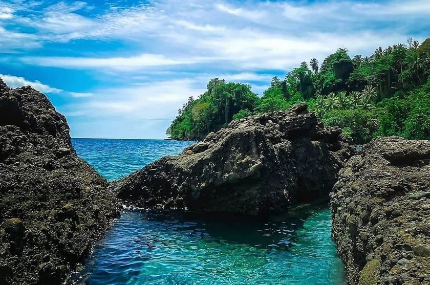 √ Pantai Selagalas Lombok: Pantai Lokal yang Tenang di Pinggir Kota Mataram, Review & Info Lengkap