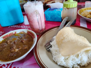 √ Warung Brongkos Handayani: Brongkos Legendaris dengan Kuah Pekat Beraroma Rempah, Review & Info Lengkap