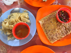 √ Rumah Makan Tabona: Kari Legendaris Medan dengan Kuah Pekat Berempah, Review & Info Lengkap