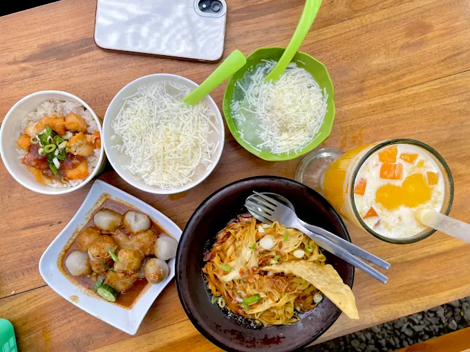 √ RM Ibu Entin: Rumah Makan Tradisional dengan Cita Rasa Rumahan, Review & Info Lengkap