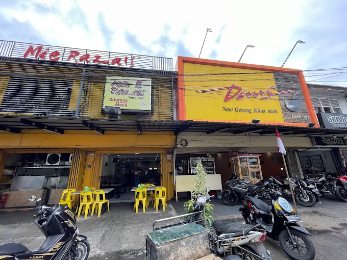 √ Dapoer Sasak Restaurant: Masakan Lombok Autentik yang Menggoda Selera, Review & Info Lengkap